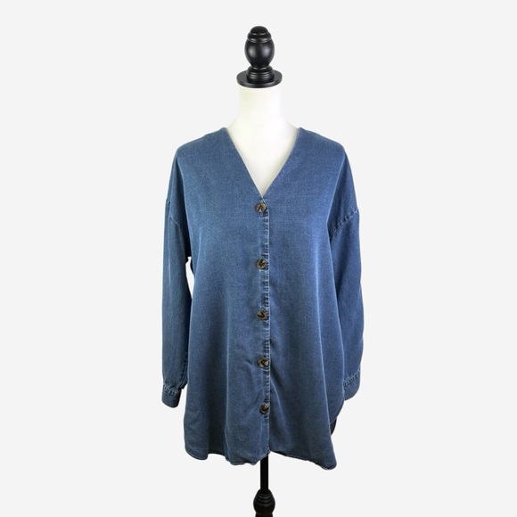 SOFT SURROUNDINGS Chambray Button-Up Blouse Medium V-Neck 3/4 Sleeve Tencel Blue - Picture 2 of 11